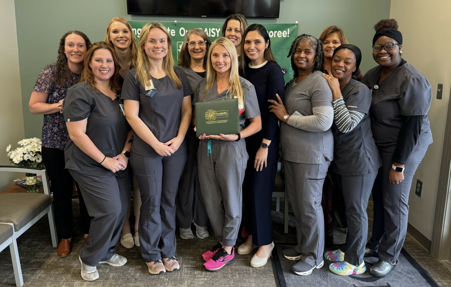 SGMC Health Honors Newbern with DAISY Award for Extraordinary Care ...